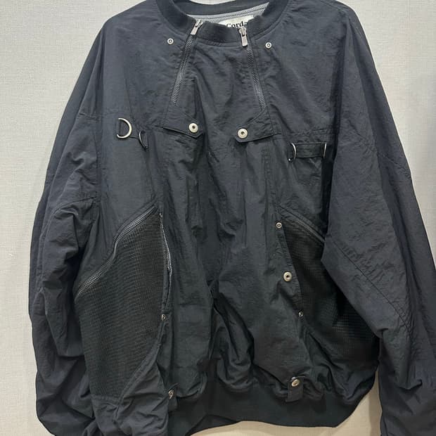 코드 CORD 멀티 펑셔널 짚 풀오버 자켓_BK M size