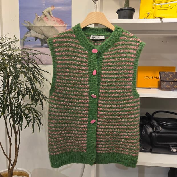 자라 뽀송 그린 핑크 니트 베스트 조끼