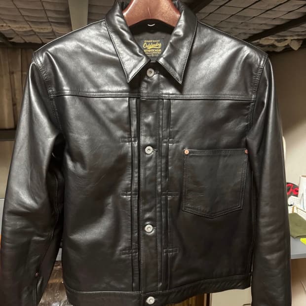 아웃스탠딩 10주년 차심 레더자켓 대전판