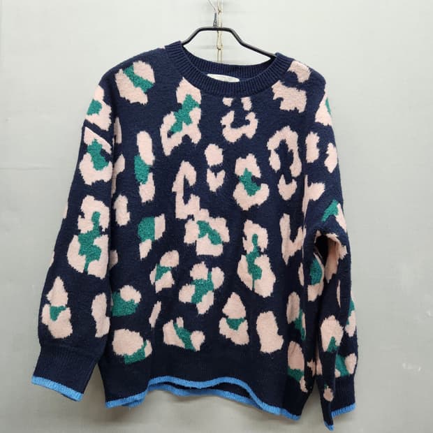 쥬시쥬디 레오파드 패턴 오버핏 니트 85(L)
