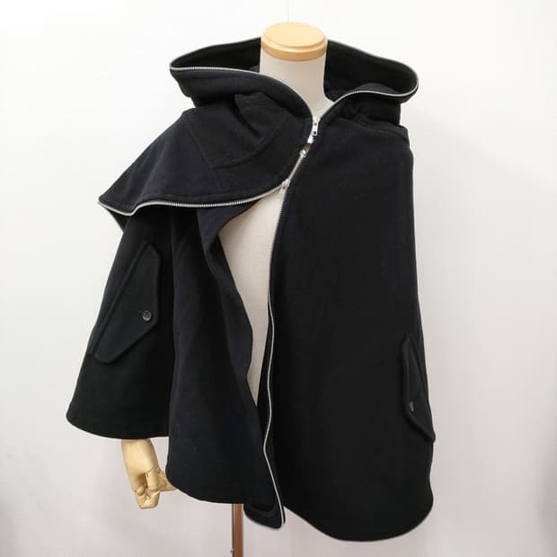 comme des garcons zipper poncho cape
