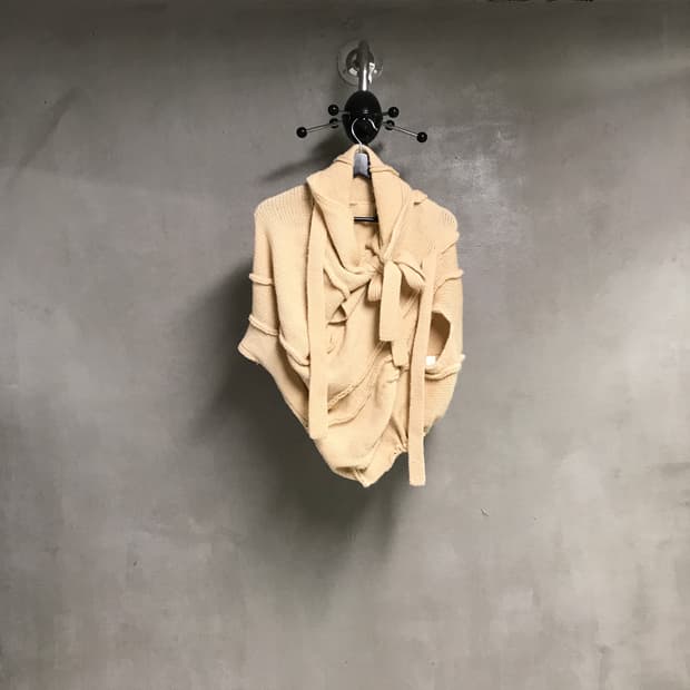 꼼데가르송 타오 니트 케이프 -(W)