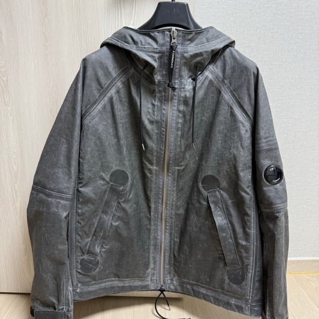 [24SS/정품] C.P. 컴퍼니 TOOB-TWO 후디드 자켓 (50)