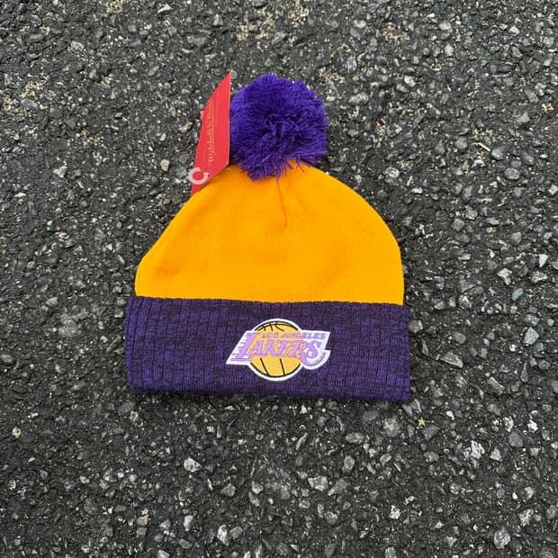 vintage mitchell&ness la lakers beanie