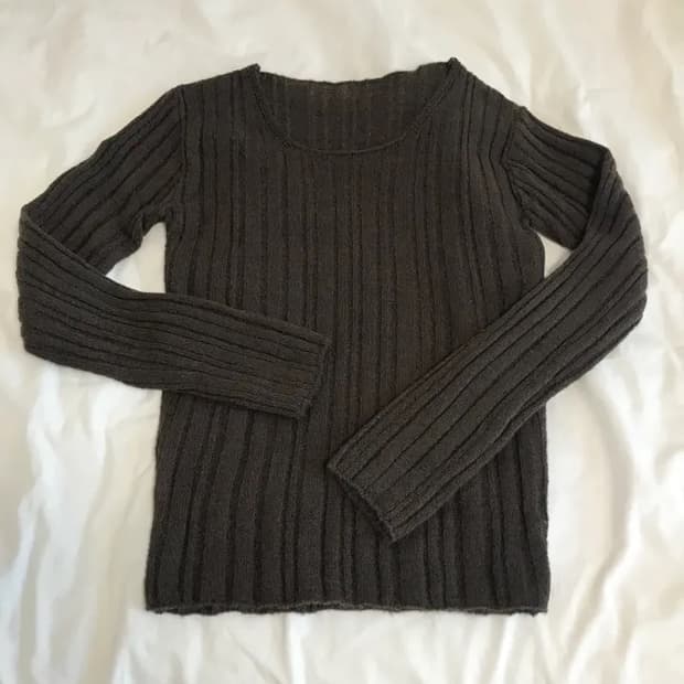 논스탑하우스 라인 모헤어 니트 브라운 에이블리