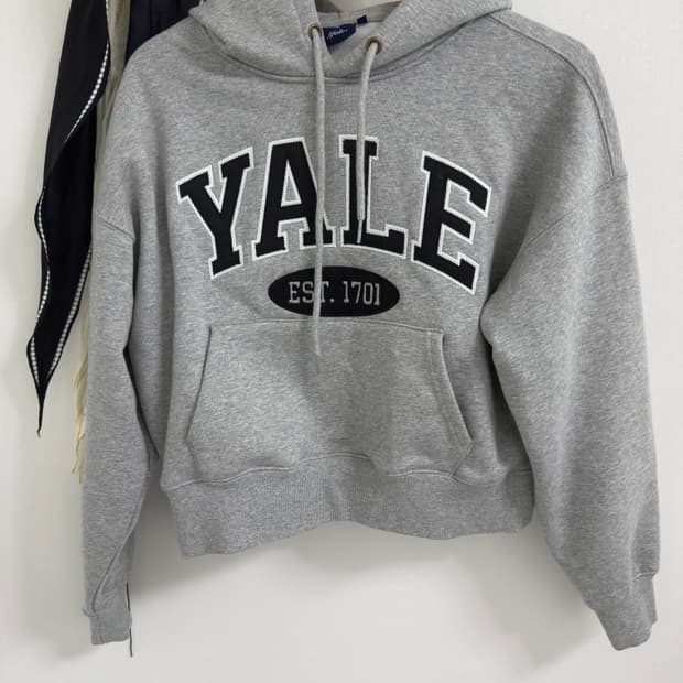 예일 커스텀 크롭 후드