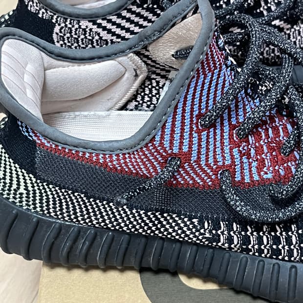 아디다스 이지부스트 350 V2 예힐 논리플렉티브