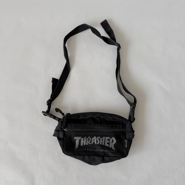 트래셔(THRASHER) 미니 크로스백
