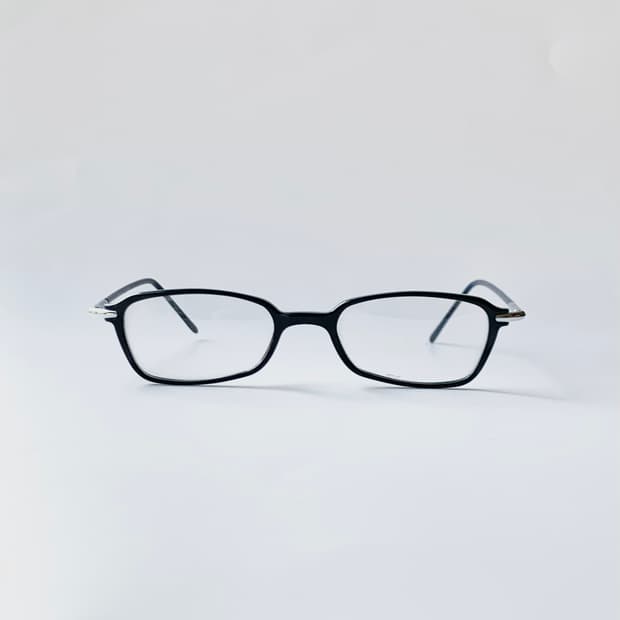 [픽키-705] 블랙 뿔테 풀프레임 안경 슬림 오벌 쉐입 미니멀