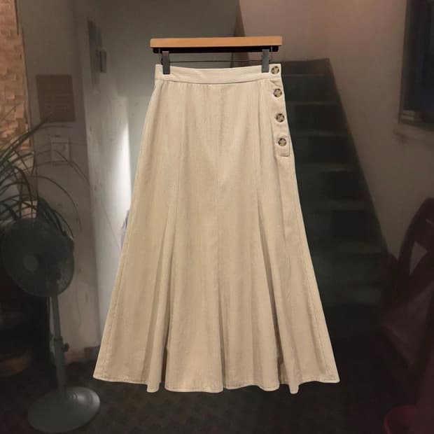 빈티지 베이지 코듀로이 사이드 버튼 롱 스커트