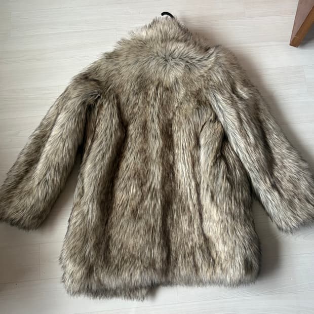 스튜디오테이블 퍼