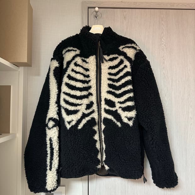 캐피탈 본 후리스 3사이즈