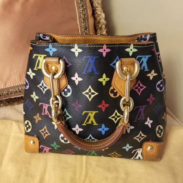 루이비통 멀티 오드라가방