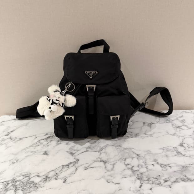 정품 프라다 백팩 스몰 