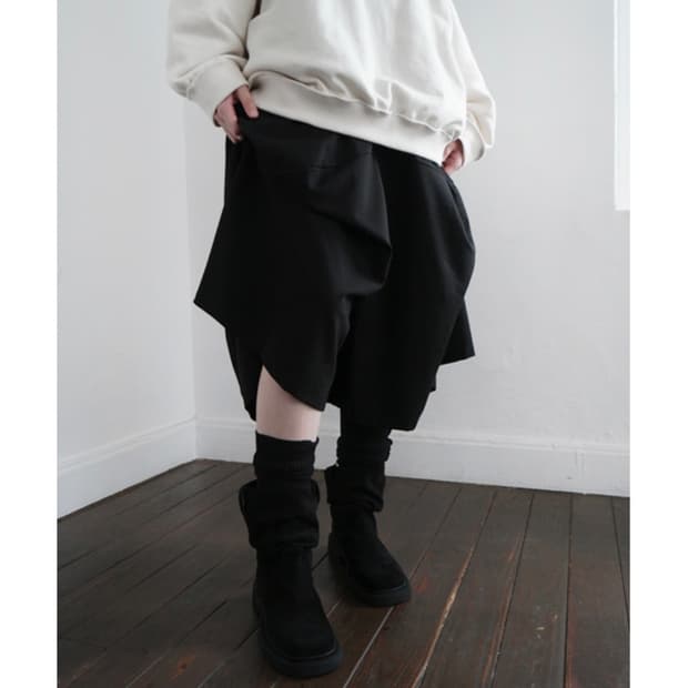 에프터먼데이 volume pintuck skirt pants(black)