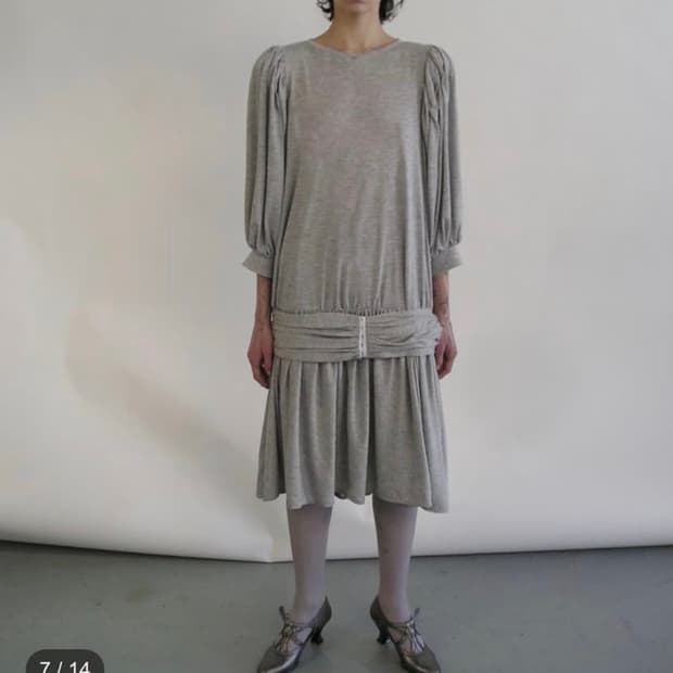 에옹쓰 아르누보 드레스 그레이