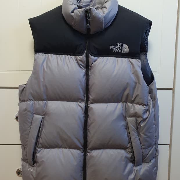 노스페이스  700필 조끼패딩 미국L 한국105사이즈