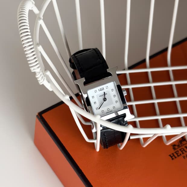 에르메스 H아워 다이아 화이트 쉘 시계