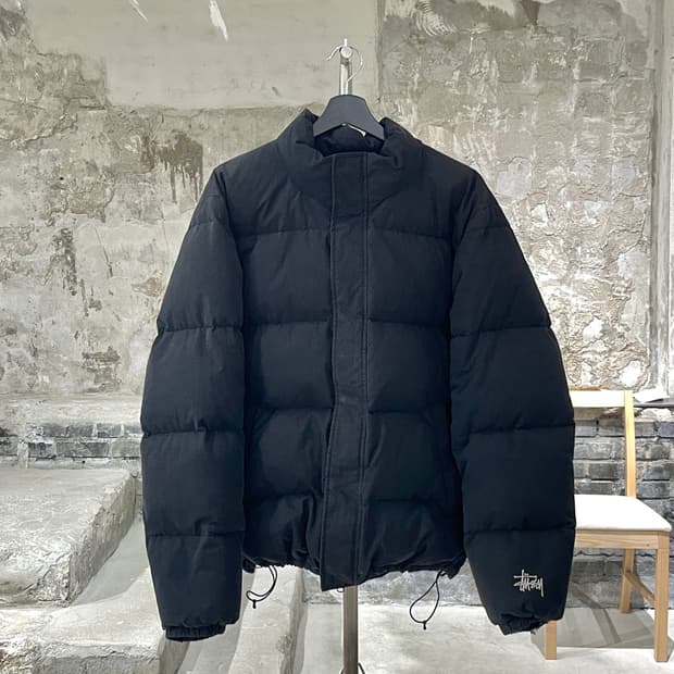 스투시 블랙 립스탑 다운 푸퍼 자켓