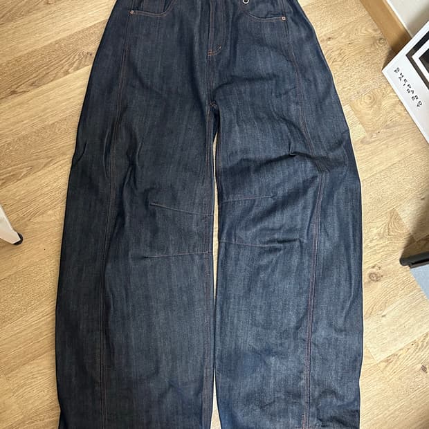 배드블러드 찰리 샐비지 배럴 진 m