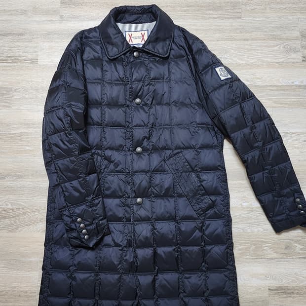 몽클레어 감마블루 나일론 다운 코트