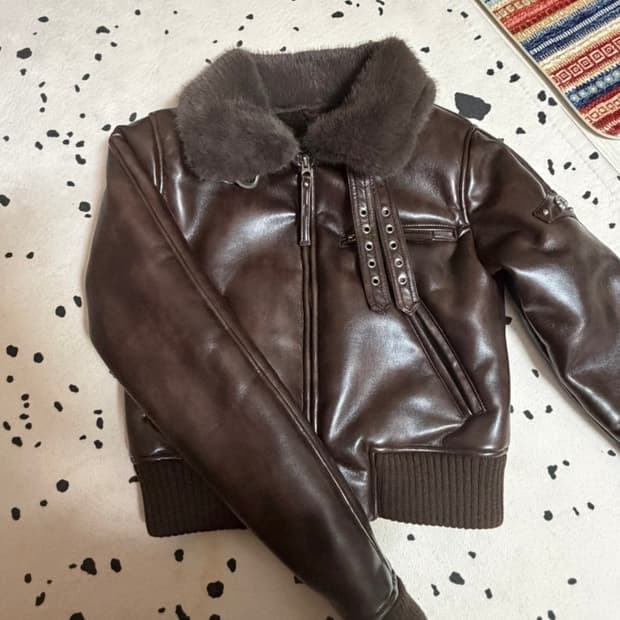 베드블러드 무스탕 브라운