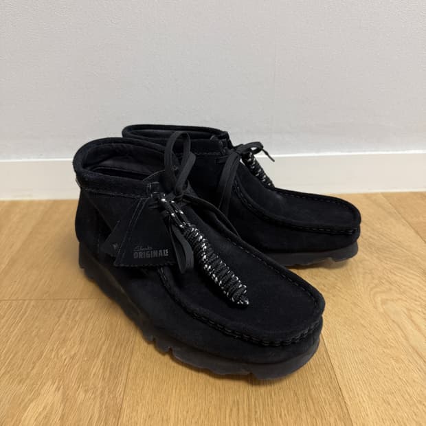 클락스 왈라비 부츠 고어텍스 블랙 265