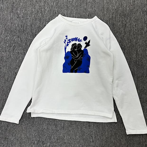 아네스베 x 까르네볼렌테 기모 맨투맨 