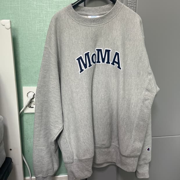 Moma 챔피온 맨투맨 M