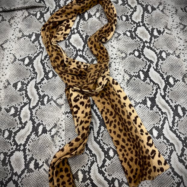 “Vintage” Leopard Scarf