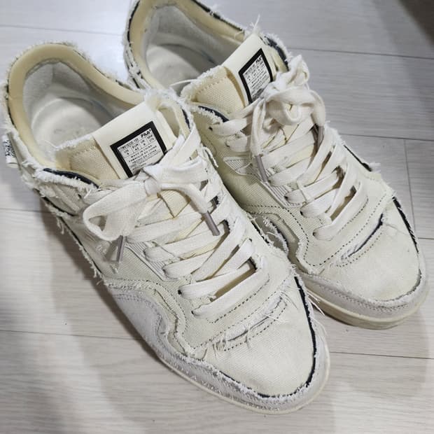 10꼬르소꼬모 FILA 타이가 스니커즈 42