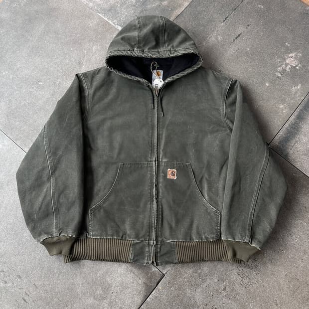 j130 모스 or 다크브라운 구해요 m사이즈