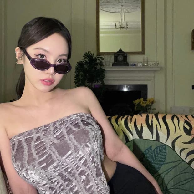 배디 벨루어 튜브탑 블랙