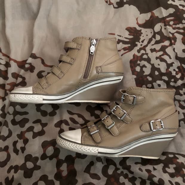 아쉬 ash 베이지 웨지힐 스니커즈 36size 230