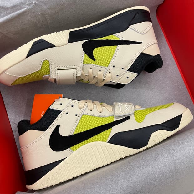 나이키 트레비스 스캇 점프맨 잭TR 275사이즈