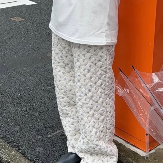 (구해요)페스토 플라워 퀼티드 패딩 팬츠 화이트