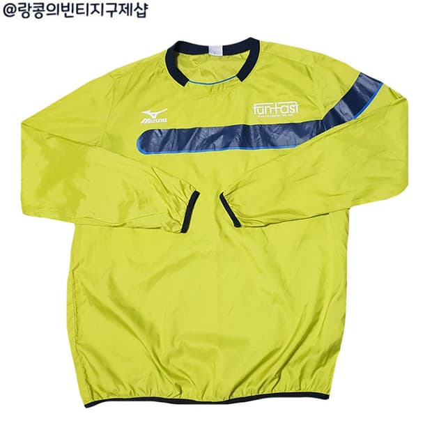 미즈노 스트릿 웜업 맨투맨