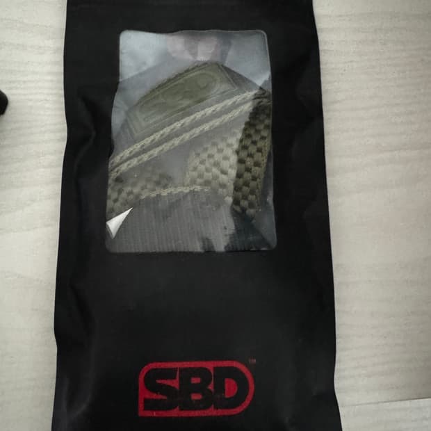 SBD 8자 스트랩 판매합니다(새상품)