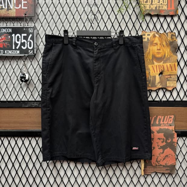 디키즈 릴랙스핏 멀티유즈 포켓 워크 반바지 블랙