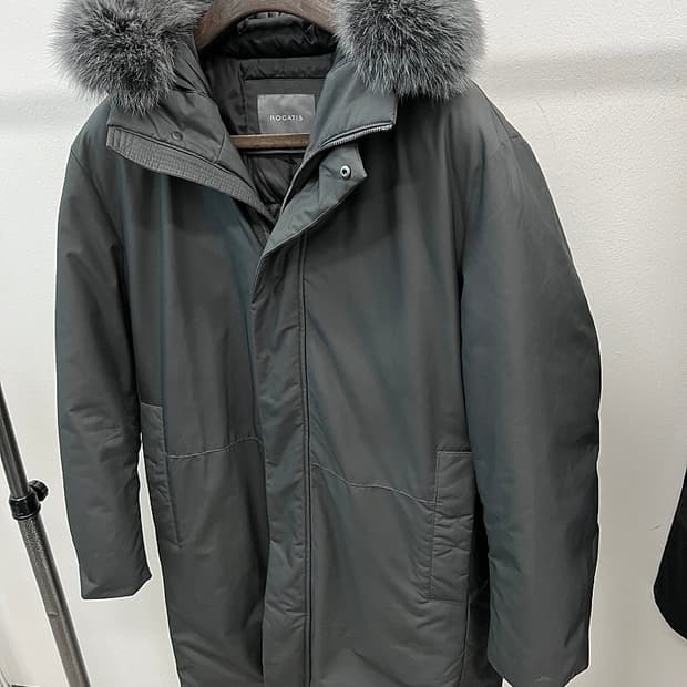 105) 로가디스 폭스퍼 구스패딩 