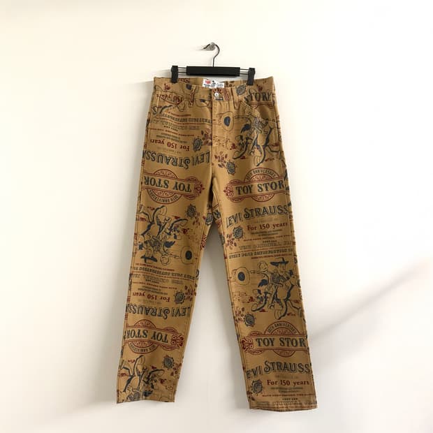 Levi’s x Toy story print carpenter pants