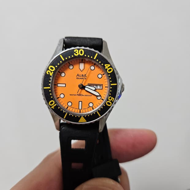 세이코 알바 오렌지 빈티지 쿼츠 Seiko Alba Orange