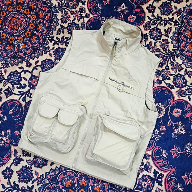 네파(Nepa) 유틸리티 나일론 집업 베스트 M size