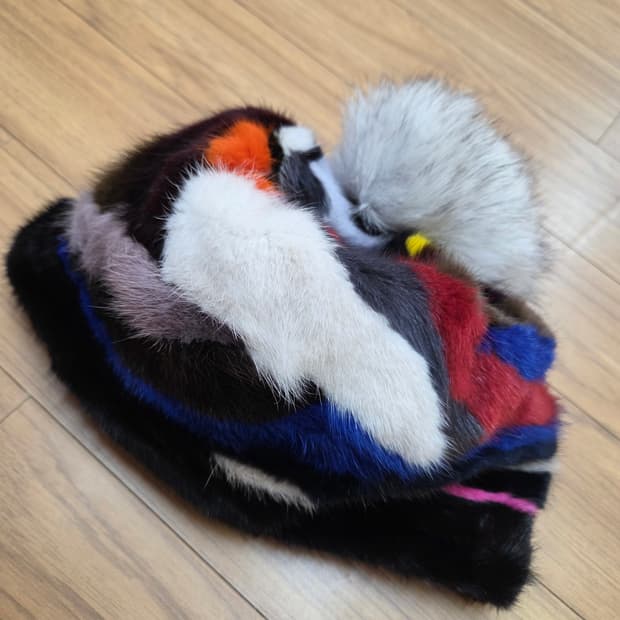 아가타 밍크 모자입니다
- 사이즈: 57.5cm
- 소재: 앙고라 100