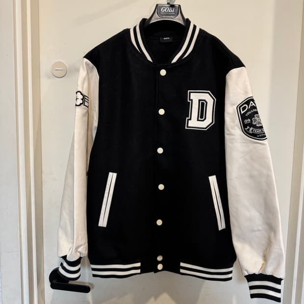 데이식스 DAY6 바시티 자켓