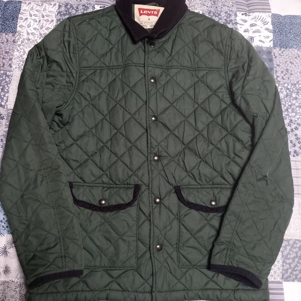 리바이스 퀼팅 경량패딩    M(실용100)