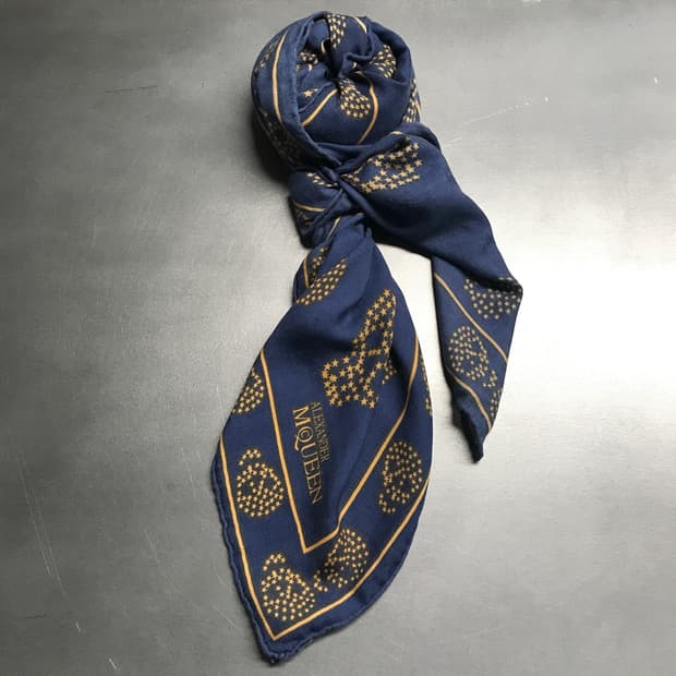 알렉산더 맥퀸 패턴 스카프