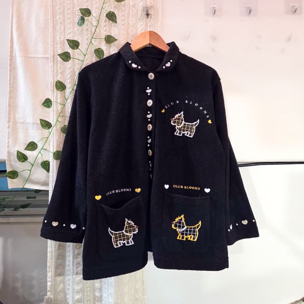 강아지 가득 가디건