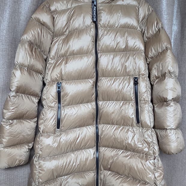 몽클로고다운패딩 3사이즈