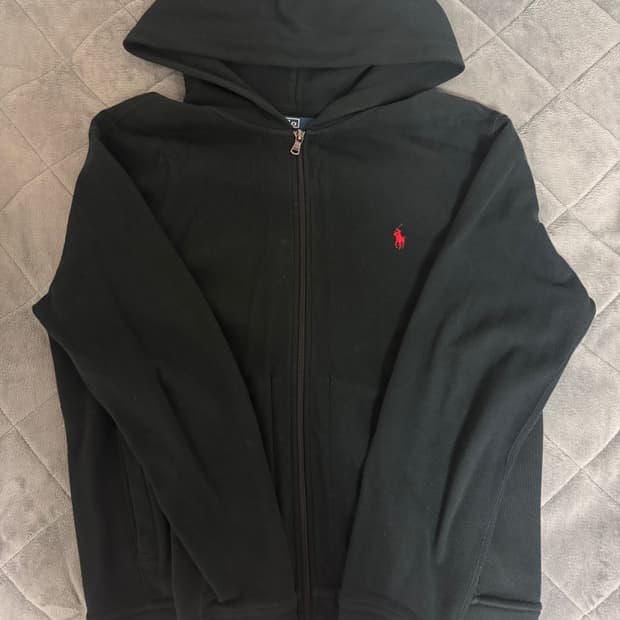 폴로 후드집업